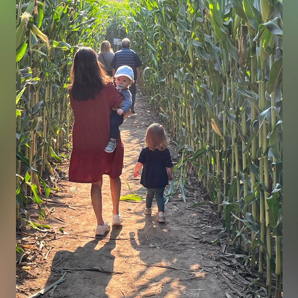 Meet your Posher, Bobeya